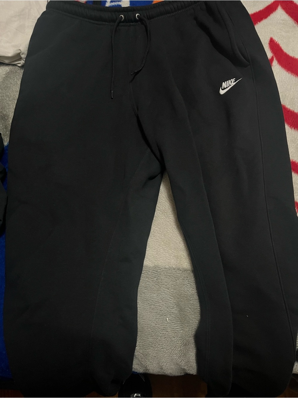 MENS NIKE JOGGER SWEATPANTS IN USED CONDITION!